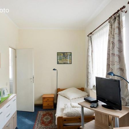 Pension Gp3, Zimmer Mit Kochnische Und Duschbad Vor Den Toren Berlins Dallgow-Doeberitz Buitenkant foto